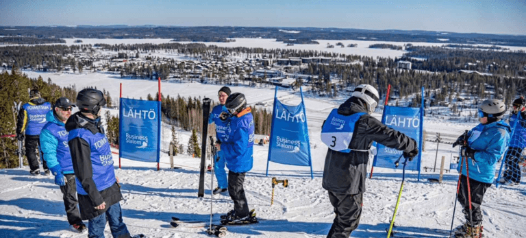 Virittäydy Business Slalomin tunnelmaan jo matkalla – hyppää kyytiin Helsingistä 11.3.